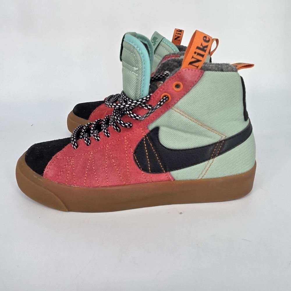 Nike SB Blazer Mid Winterized Felt Red Mint Gum Sole Women's 8 Shoes DC8903-301